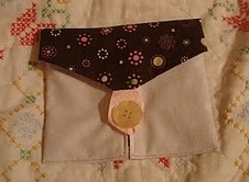 foldoverbuttonpouch