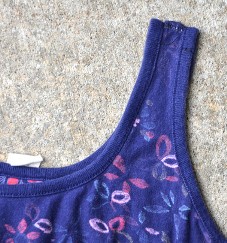 Tutorial: Use a simple tuck to shorten straps – Sewing
