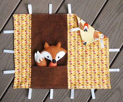 Free pattern: Fox softie and blankie play set