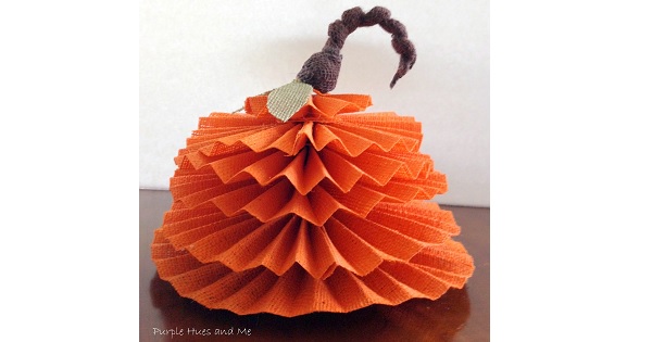 Tutorial: No-sew accordion burlap pumpkin