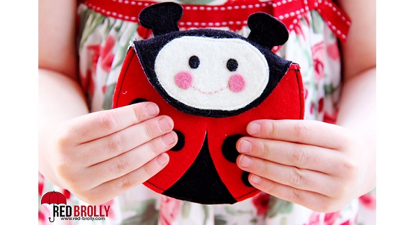 Free pattern: Felt ladybug coin purse