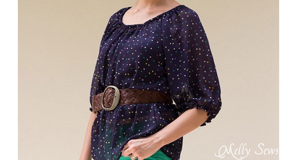 Free pattern: Womens peasant top