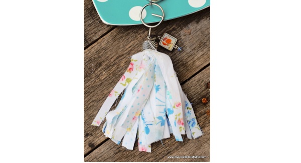 Tutorial: Easy no-sew vintage fabric tassel key chain