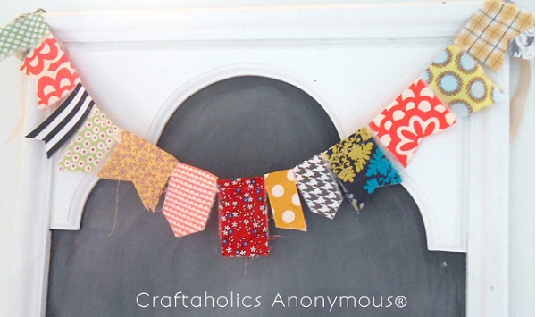 Tutorial: Sew your fabric scraps into a fun garland