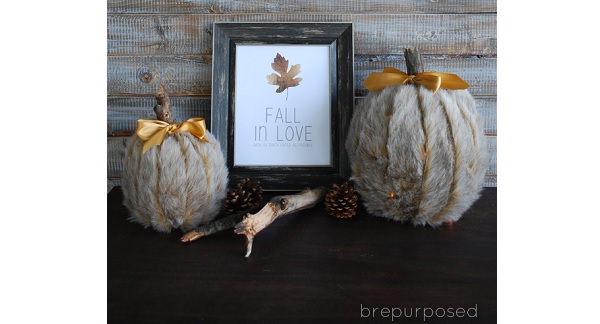 Tutorial: No-sew faux fur pumpkin