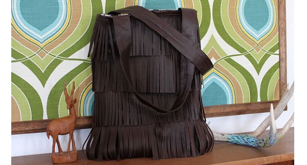 Tutorial: Make a fringed leather bag