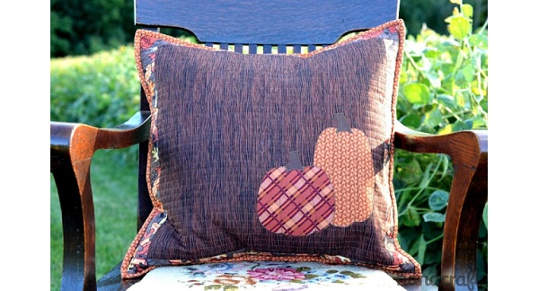 Tutorial: Autumn pumpkin throw pillow