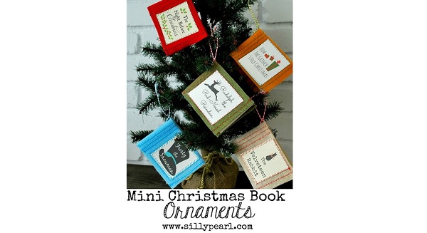 Tutorial: Felt mini Christmas book ornaments, plus a free printable