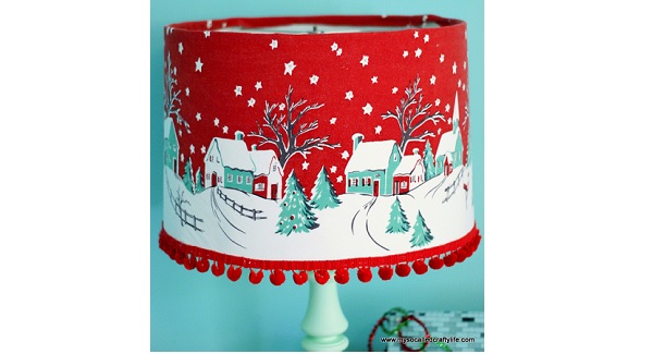 Tutorial: Vintage tablecloth Christmas lampshade