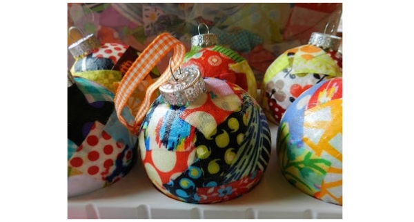 Tutorial: Scrap fabric ornaments