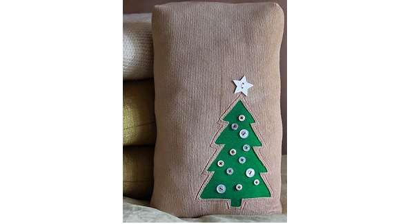 Tutorial: Tall Christmas tree pillow