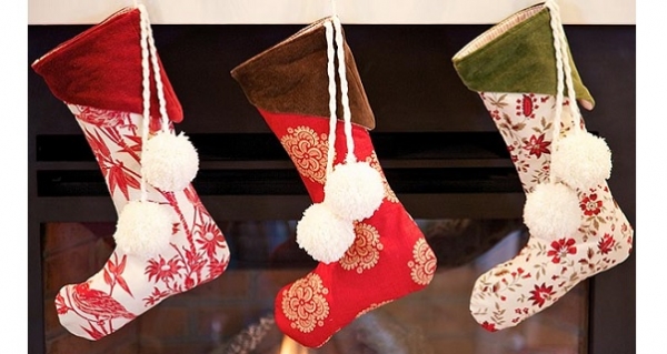 Free pattern: Velvet cuff Christmas stockings