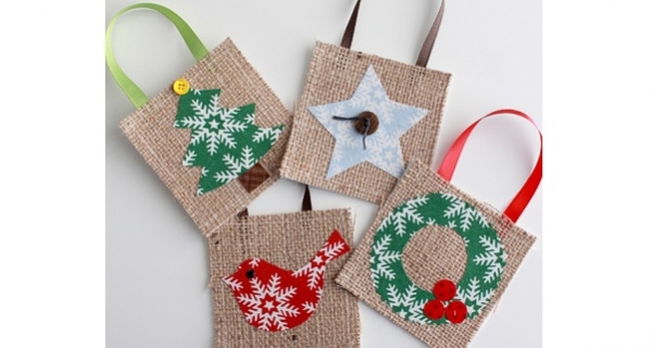 Tutorial: Burlap and fabric Christmas ornament