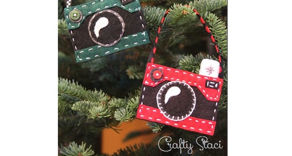 Free pattern: Felt camera Christmas ornament