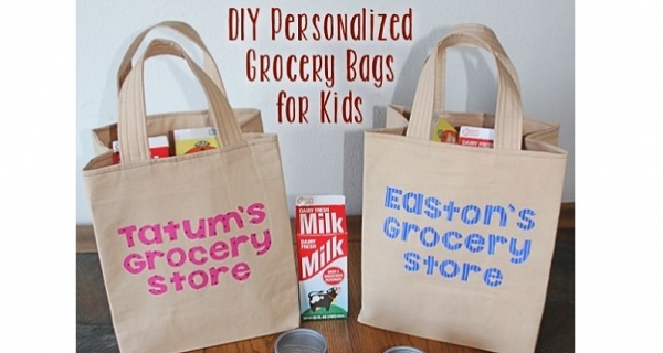 Tutorial: Personalized grocery bags for a child's pretend play