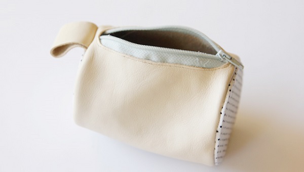 Tutorial: Round leather zipper pouch