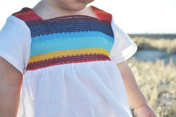 Free pattern: Mexican blouse for a baby girl