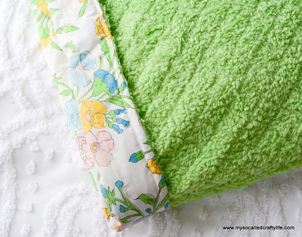 Tutorial: Reversible pillow cover with vintage and Cuddle fabric