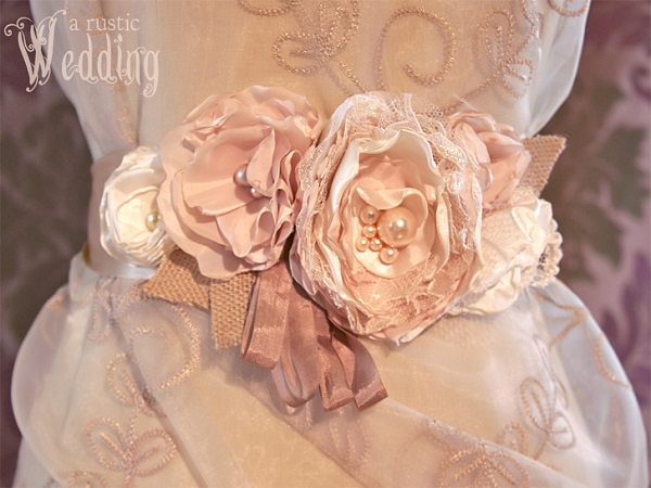 Tutorial: Fancy fabric flower sash