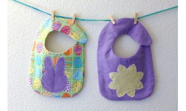 Free pattern: Easter baby bib