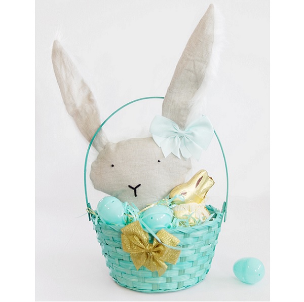 Free pattern: Easter basket bunny