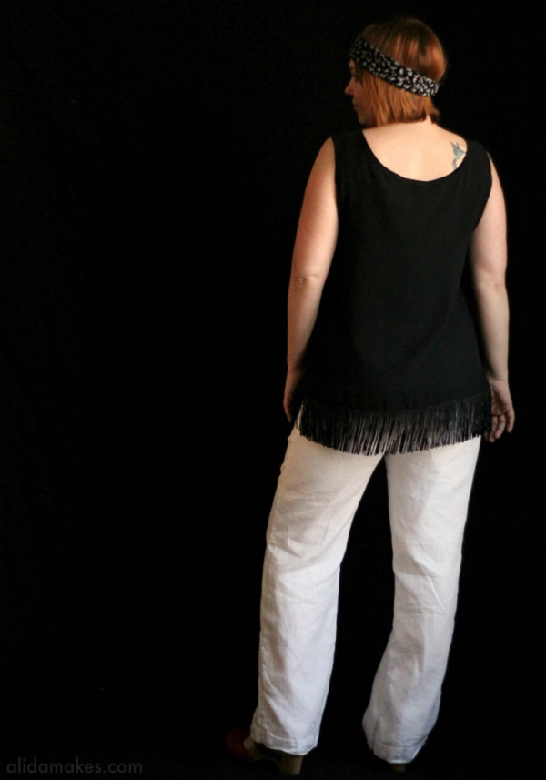 Tutorial: Fringe trimmed tank top