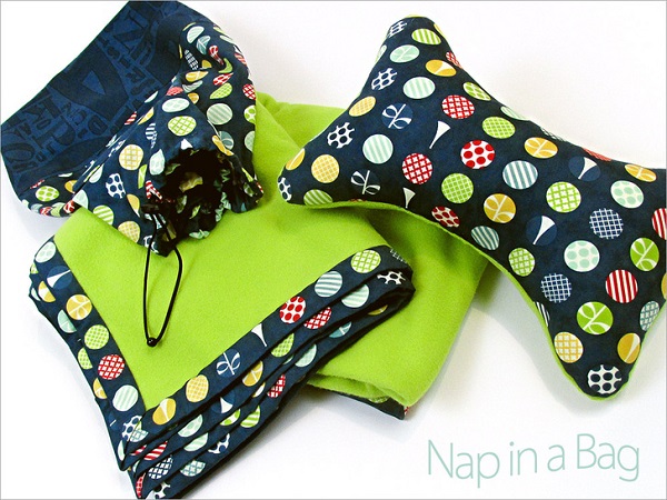 Tutorial: Nap In A Bag blanket and pillow set