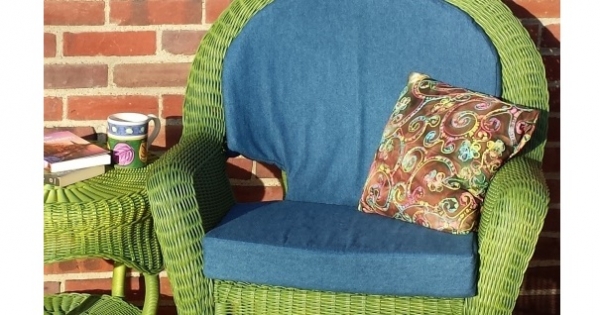 Tutorial: DIY custom fit chair cushions