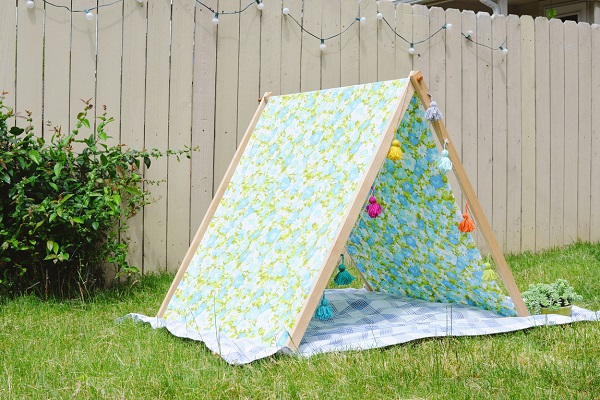 Tutorial: Fold-up A-frame play tent