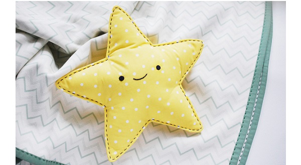 Tutorial: Easy star snuggle toy