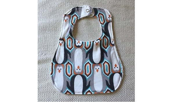 Free pattern: Baby bib