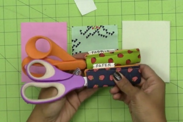 Tutorial: Scissor sleeves with labels so you'll know if they're for paper or fabric