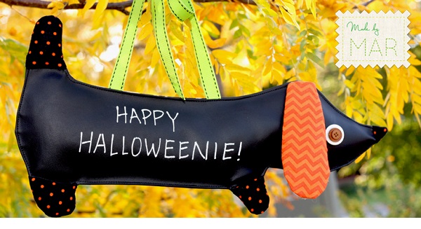 Free pattern: Happy Halloweenie dog door sign