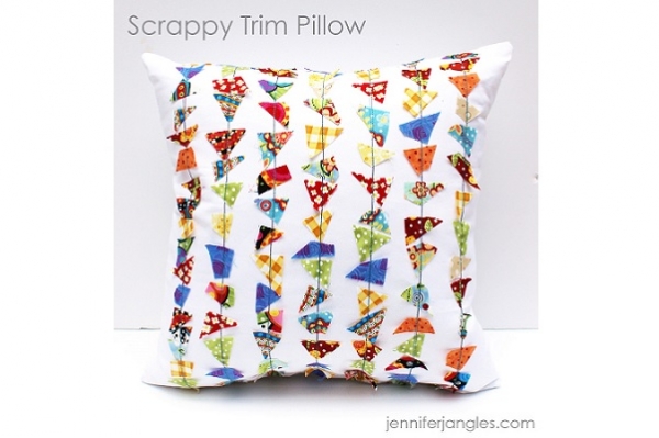 Tutorial: Scrappy Trim Pillow