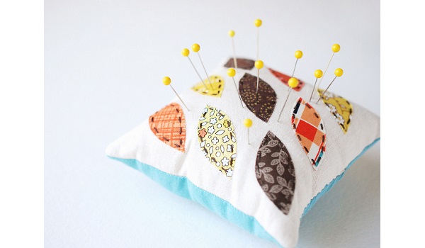 Tutorial: Fall leaf pincushion, or make it a sachet