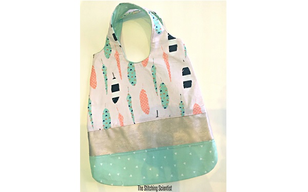 Free pattern: Color blocked hobo tote