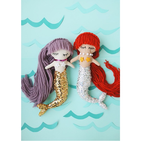 Free pattern: Adorable mermaid softie doll