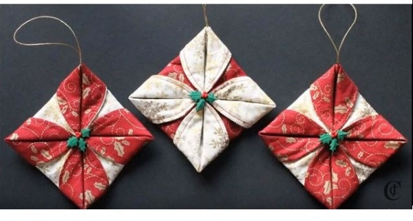 Tutorial: Folded fabric Christmas ornaments