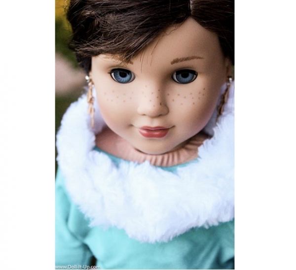 Tutorial: Faux fur infinity scarf for a doll