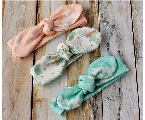 Tutorial: Easy knot bow headbands for baby and toddler