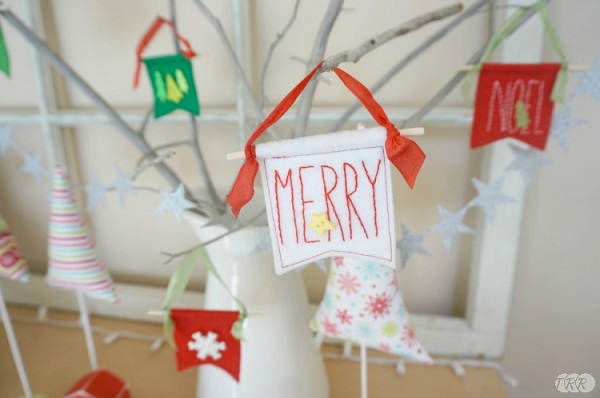 Tutorial: Mini felt banner Christmas ornaments