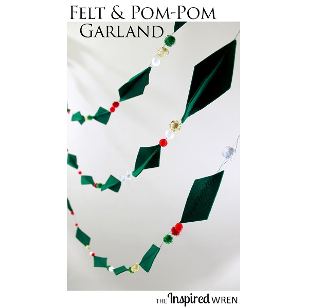 Tutorial: Festive Christmas garland from felt and pom poms