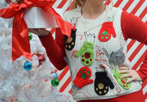 Tutorial: No-sew crazy cat lady ugly Christmas sweater