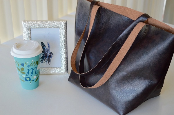 Tutorial: Designer-inspired faux leather tote