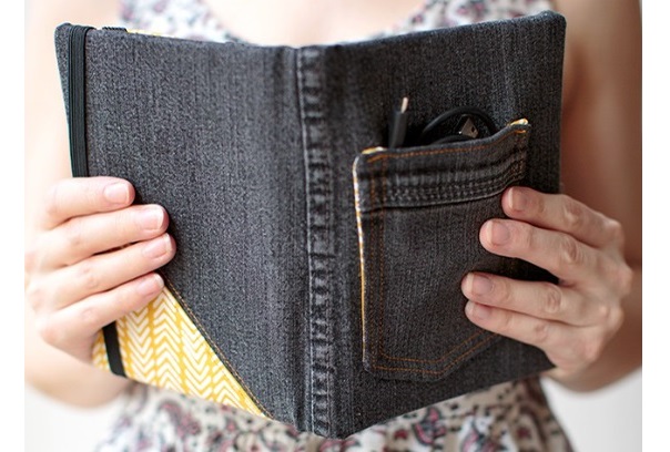 Tutorial: Recycled jeans reader or tablet cover