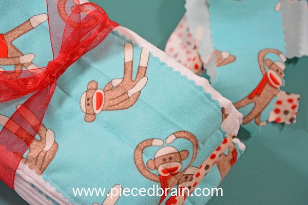 Tutorial: Easy diaper burp cloths