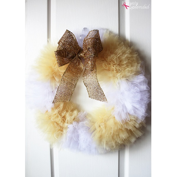 Tutorial: No-sew fluffy tulle wreath