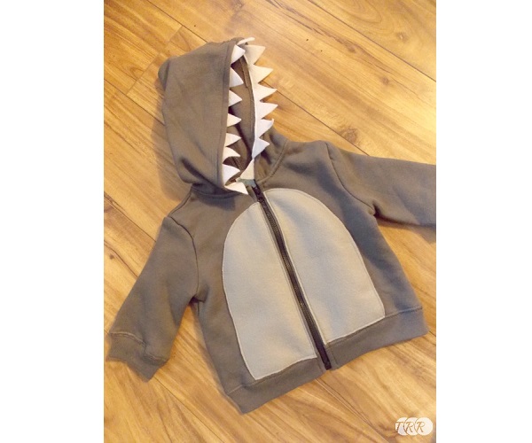 Tutorial: Easy felt shark hoodie