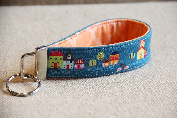 Tutorial: Key fob wristlet