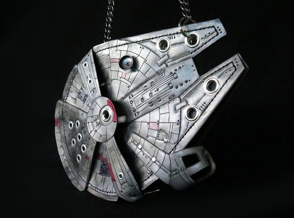 Inspiration: DIY Millennium Falcon purse